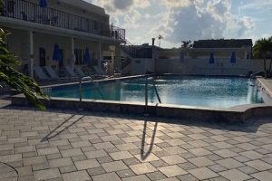 CR poolside end